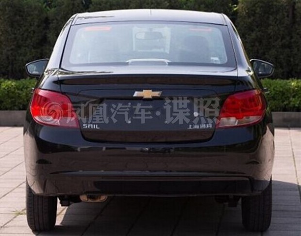 Chevrolet-Sail-facelift-spied-uncamouflaged-rear