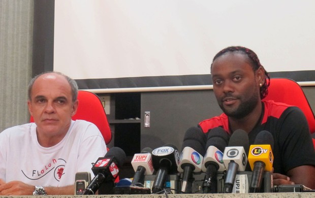 Eduardo Bandeira de Mello e Vagner Love Flamengo (Foto: Fred Huber / Globoesporte.com)