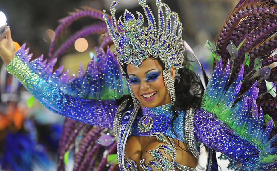 Desfile da escola de samba São Clemente; veja o Especial do Carnaval 2012