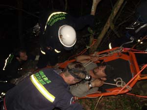 Salvamento de Luis Carlos Paz em Caxias do Sul (Foto: Divulgação/Corpo de Bombeiros Voluntários de Nova Petrópolis)