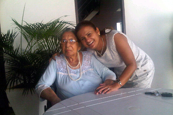 Dona Genemar de Sousa faleceu hoje, em virtude de uma parada cardio-respiratória