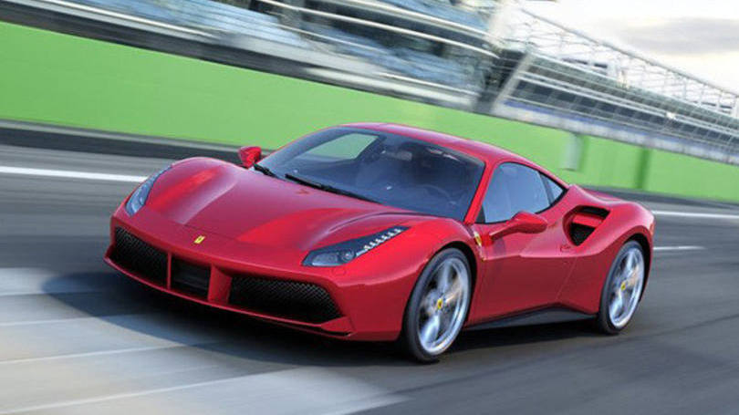 Ferrari 488 GTB chega ao Brasil por R$ 2,5 milhões