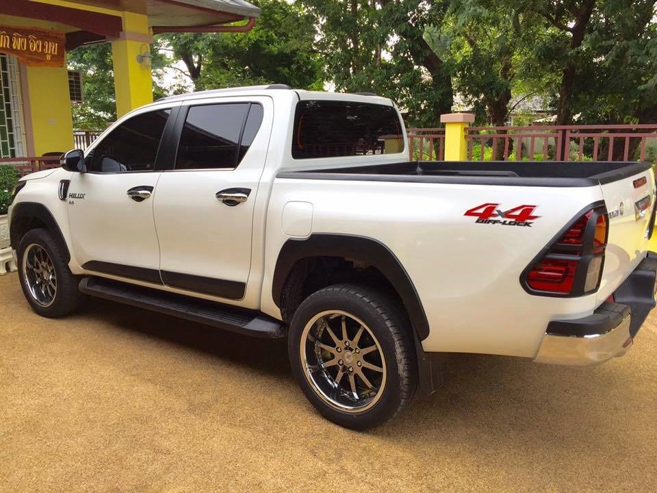 hilux-2016-traz