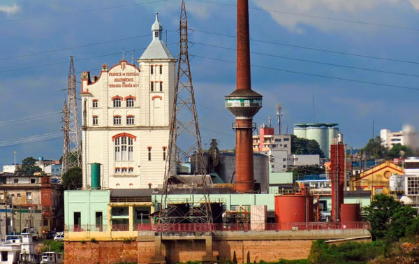 A previsão é que até abril de 2016, todas as atividades da cervejaria, no bairro da Glória, sejam encerradas ? foto: reprodução