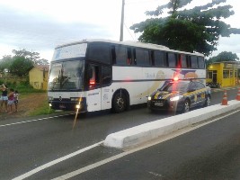 Ônibus foi parada em Piripiri, no Piauí (Foto: PRF/Divulgação)