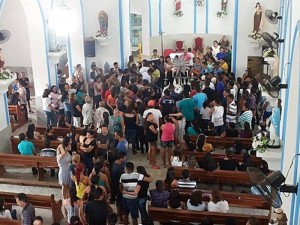 Velório de Danielly Rodrigues, na Igreja Matriz de Nossa Senhora do Desterro