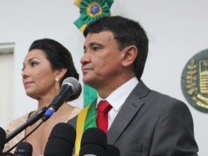 Governador Wellington Dias na sua posse ao lado da vice-governadora Margarete Coelho