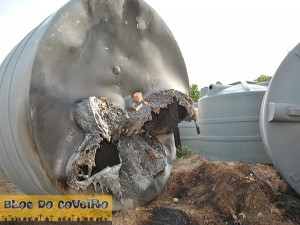 Cisternas foram destruídas pelo fogo