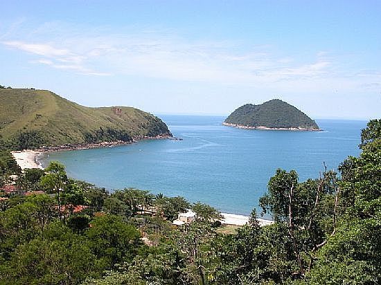 Toque Toque Grande completa o cenário da sua irmã, Toque Toque Pequeno, com mar calmo e cristalino / PMSS