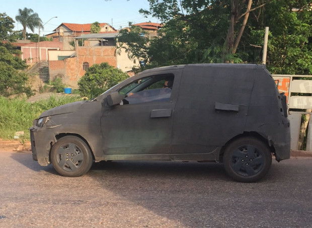 Flagra do novo compacto da Fiat