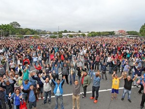 Funcionários entram em greve contra demissões no ABC paulista (Foto: Adonis Guerra/SMABC/Divulgação)