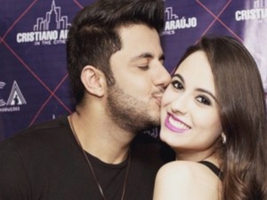 Cristiano Araújo e a namorada, a estudante Allana Moraes, Goiânia, Goiás (Foto: Arquivo Pessoal)