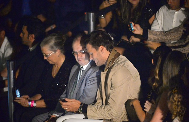 Tom Brady com a família de Gisele na plateia (Foto: AgNews)