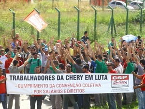 Funcionários paralisam atividades por duas horas na Chery em Jacareí (Foto: Claudio Vieira/Sindicato dos Metalúrgicos)