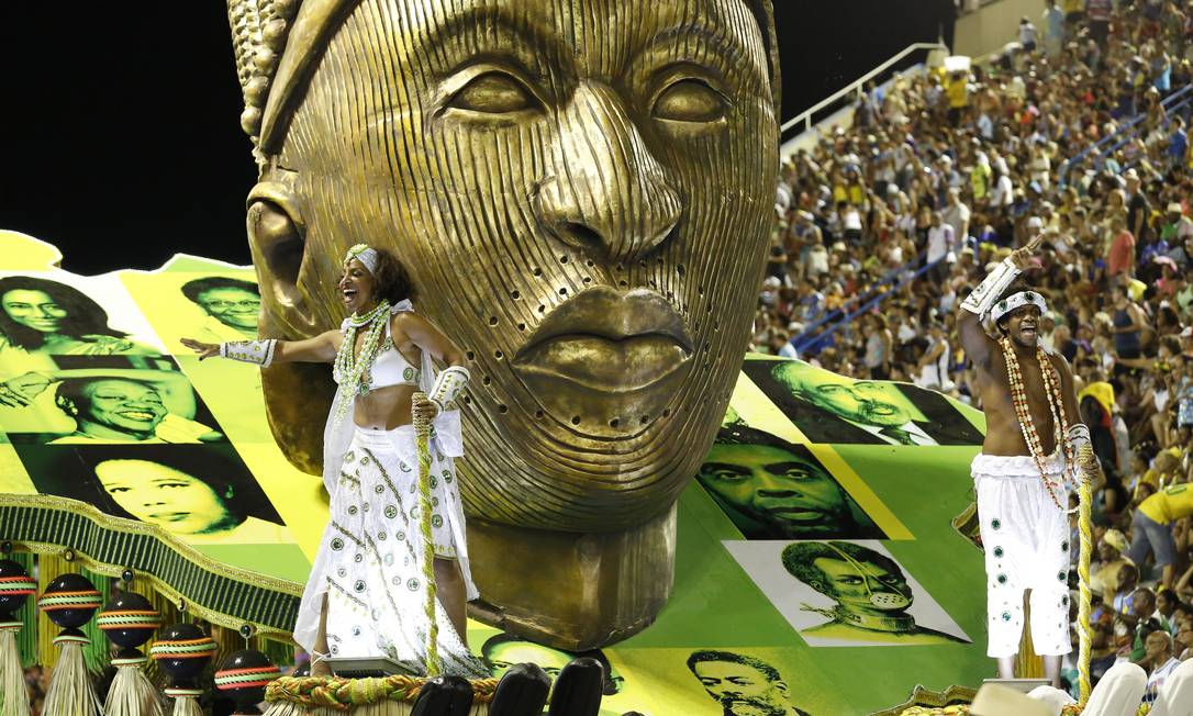 A réplica do Monumento ao Zumbi dos Palmares, com homenagens a mulheres e homens negros que ajudaram, com a sua luta, a construir uma história de dignidade para o Brasil Foto: Pablo Jacob / Agência O Globo