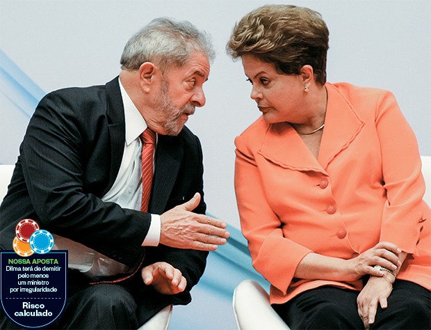 DUPLA DINÂMICA Lula confabulando com Dilma. Ele dará conselhos e ?pitos? na chefe de Estado.  E tentará faturar com isso (Foto: Joel Rodrigues/Folhapress)