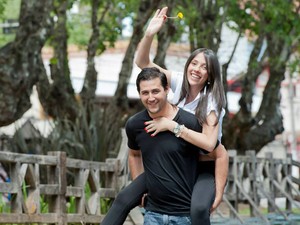 Casal Katia e Luciano morreu após a queda de raio no litoral de SP (Foto: Reprodução/Facebook)