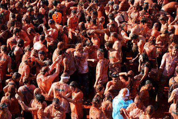 Evento atraiu centenas de pessoas em praça na capital Amsterdã (Foto: Piroschka van de Wouw, ANP/AFP)