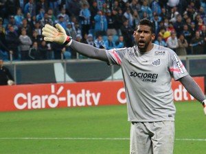 Aranha reclama de insultos ocorridos na Arena do Grêmio (Foto: Diego Guichard)