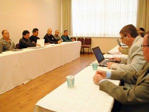 GM e Sindicato fazem segunda reunião para discutir layoff em S. José (Foto: Daniel Corrá/G1)