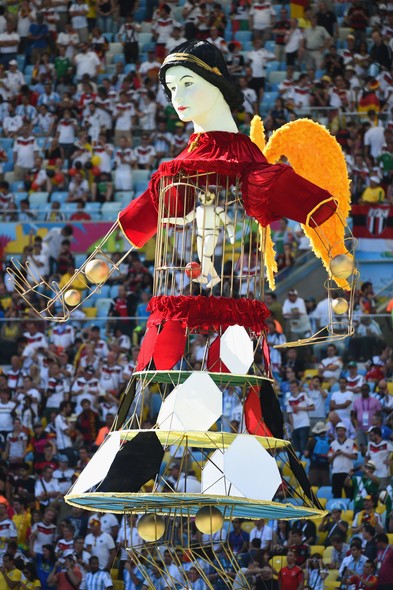 Detalhe da cenografia da cerimônia de encerramento da Copa do Mundo