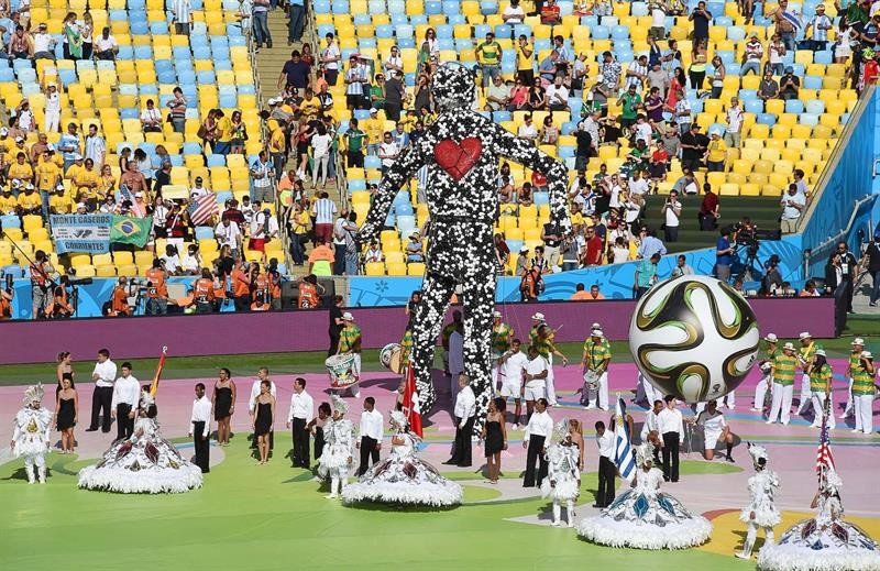 Visão geral do Maracanã durante o encerramento da Copa