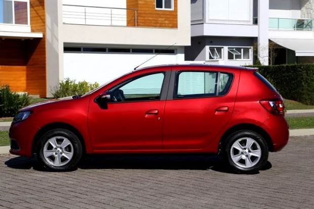 2015_Sandero_Dynamique_1_6_040