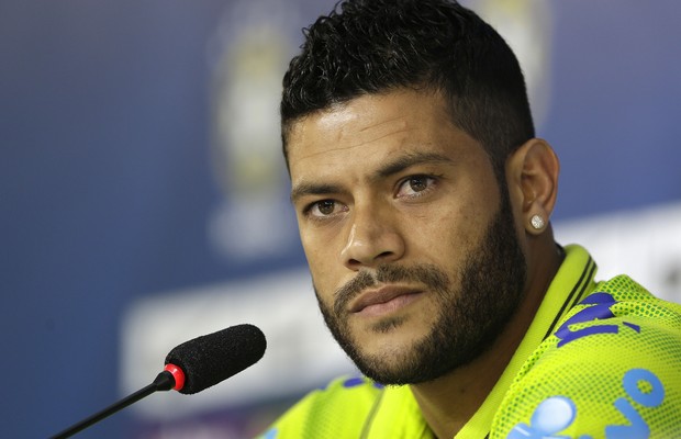 Hulk, atacante da Seleção, é dúvida para partida desta terça-feira (Foto: Andre Penner/AP)