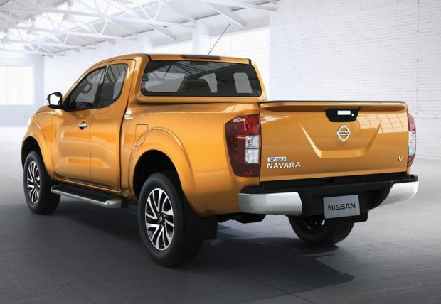 2015-nissan-frontier-4_1035