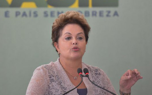 913403-dilma_pac2-8-3.jpg