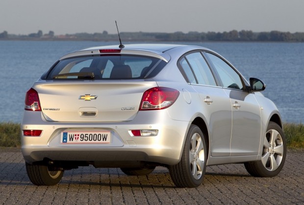 chevrolet_cruze_hatchback_27