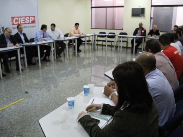 Reunião GM - Sindicato dos Metalúrgicos - 23/08/13 (Foto: Carlos Santos/G1)