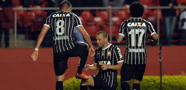 Guilherme celebra golaço de Renato Augusto após encobrir Ceni