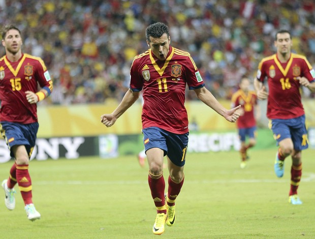 Pedro Rodriguez comemora, Espanha x Uruguai (Foto: EFE)