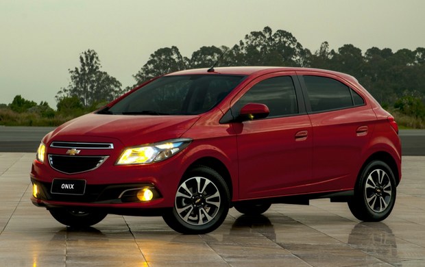 chevrolet-onix-2013-122