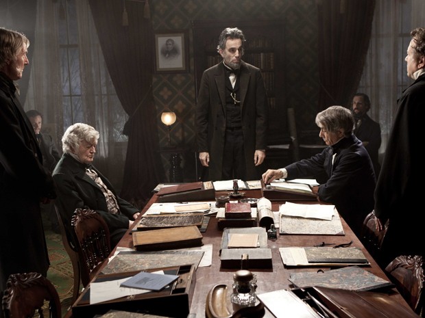 Cena de 'Lincoln', de Steven Spielberg, com ator Daniel Day-Lewis ao centro (Foto: AP Photo/DreamWorks)