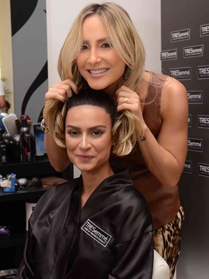 Claudia Leitte e Thaila Ayala (Foto: Renato Rios/G1)