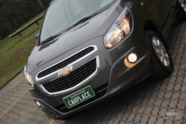 Foto da frente da Chevrolet Spin