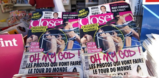 Banca de jornal francesa comercializa edição da revista "Closer" com imagens do Príncipe William e a mulher, a Duquesa Catherine Middleton, em momentos de intimidade em viagem