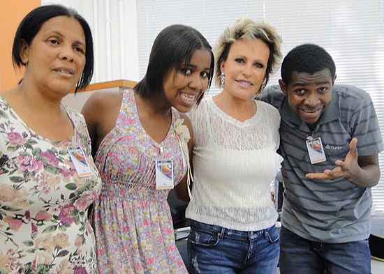 Marinalva, Suellen e Jefferson Barbosa, do video "Para Nossa Alegria", com Ana Maria Braga no Projac 