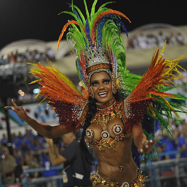 Desfile da escola de samba Mocidade com enredo "Por ti, Portinari: Rompendo a tela, à Realidade" Leia mais