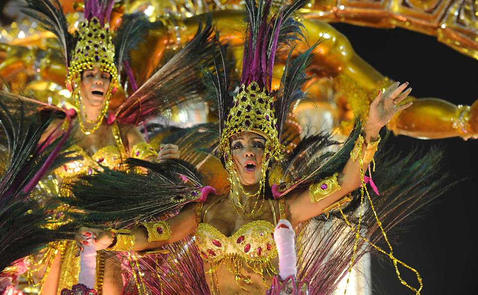 Desfile da escola de samba Porto da Pedra com enredo "Da Seiva Materna ao Equilíbrio da Vida" Leia mais