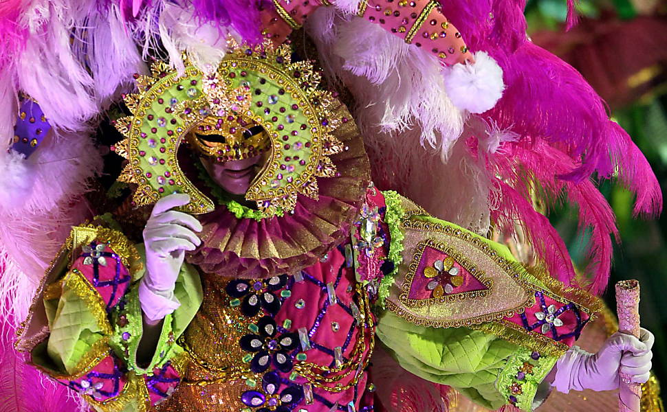 Desfile da escola de samba Mangueira; 