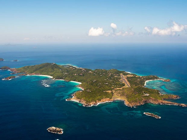 Aeroporto Mustique, eleito um dos que oferecem os pousos mais belos do mundo (Foto: Divulgação/PrivateFly)