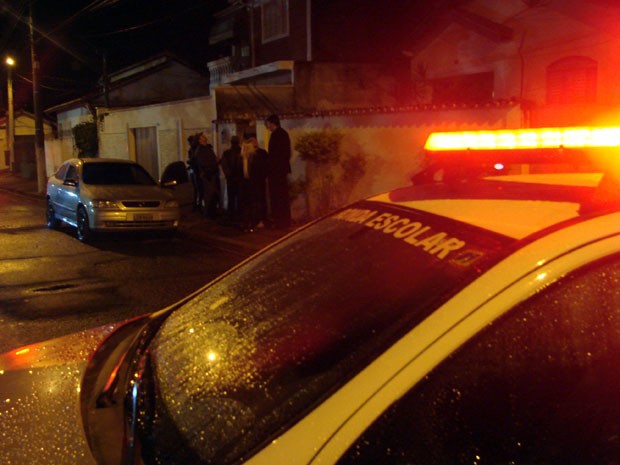 Cabo Bruno foi morto quando chegava de carro em casa na noite desta quarta-feira (26) (Foto: Renato Ferezim/G1) (Foto: Renato Ferezim/G1)