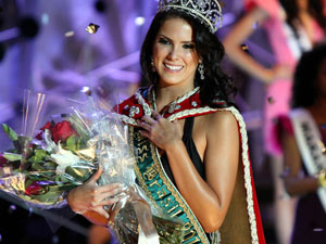 Débora Lyra foi eleita Miss Brasil em 2010 (Foto: Roberto Vazquez/ Futura Press)