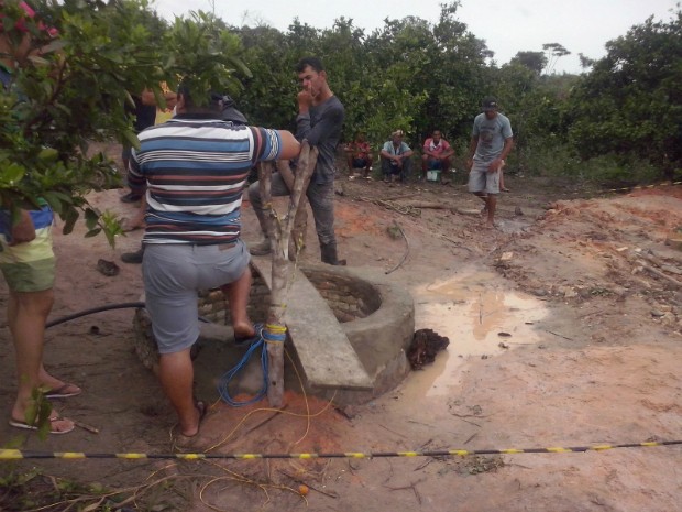 Cisterna possui cerca de 25 metros de profundidade (Foto: Acervo pessoal)