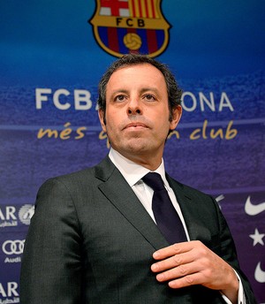 Sandro Rosell presidente do Barcelona coletiva renuncia (Foto: AP)