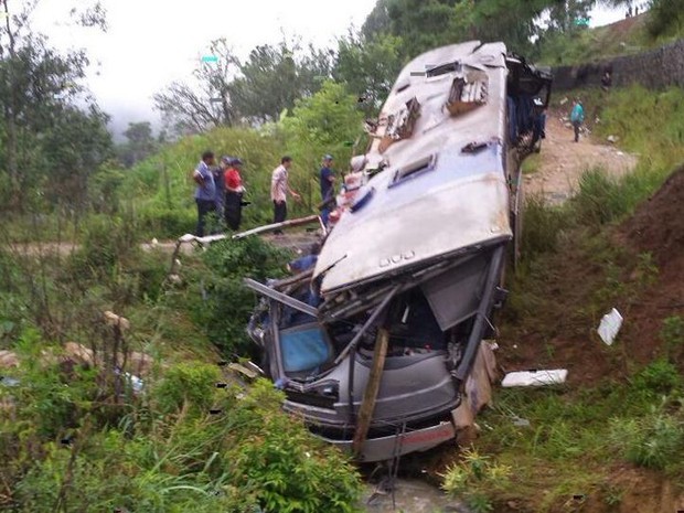 Acidente com ônibus em Santa Catarina (Foto: Batalhão de Operações Aéreas/Divulgação)