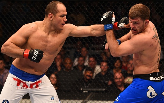 UFC Phoenix, Stipe Miocic e Junior dos Santos (Foto: Getty Images)